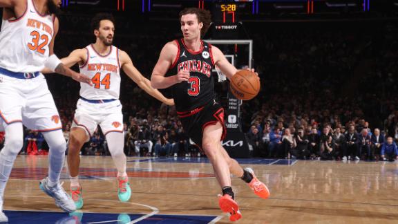 Josh Giddey put up a season high 27 points along with 16 rebounds as his Chicago Bulls were edged by the Knicks in OT.