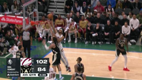 Jarrett Allen puts Brook Lopez on a poster to cap a 13-0 Cavaliers run.