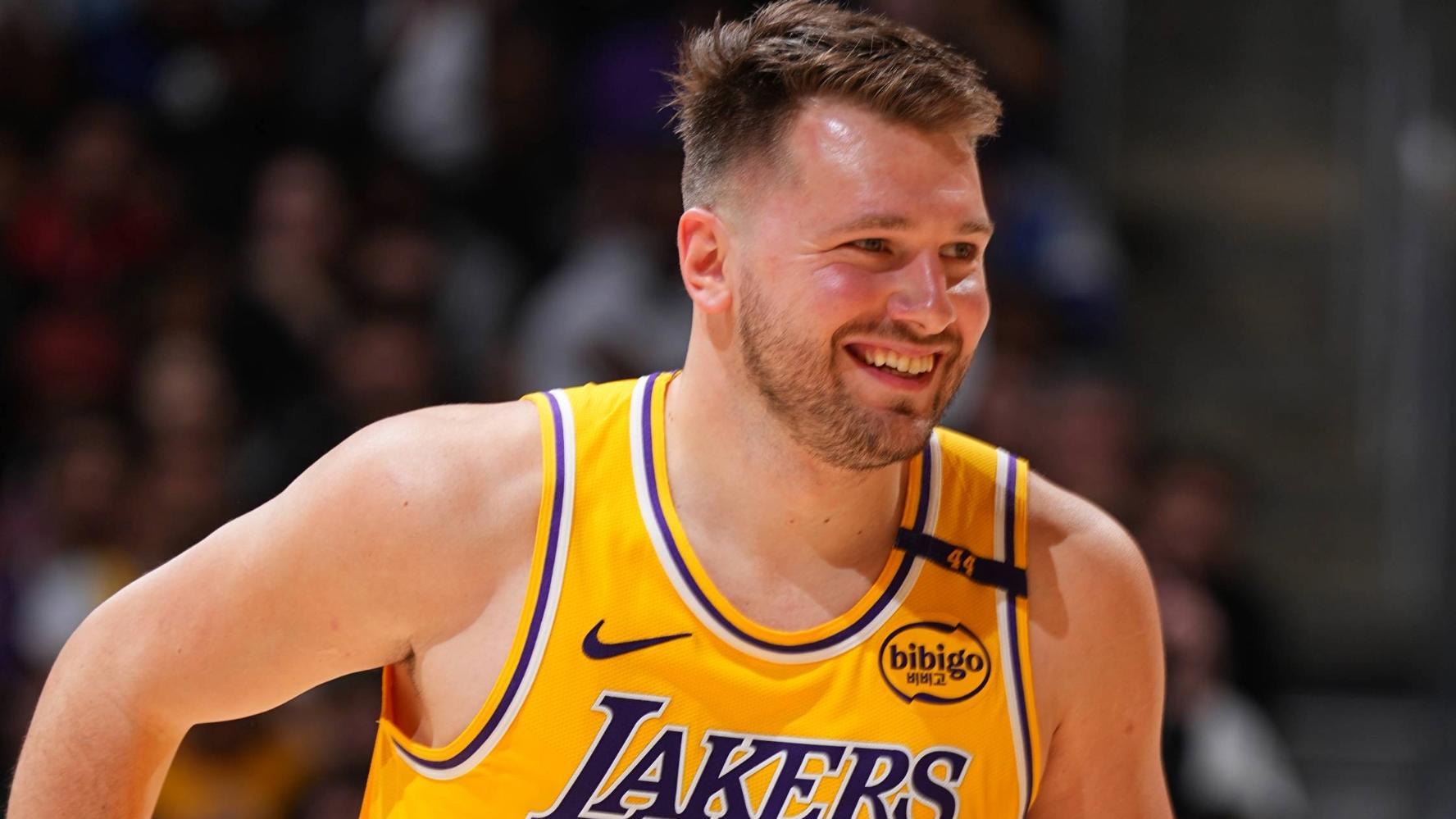 Luka Doncic scores 31 after a big 1st quarter, and the Lakers rout the ...