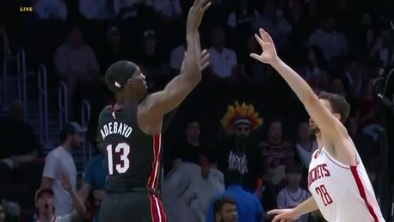 Kel'el Ware gets up for alley-oop jam vs. Houston Rockets