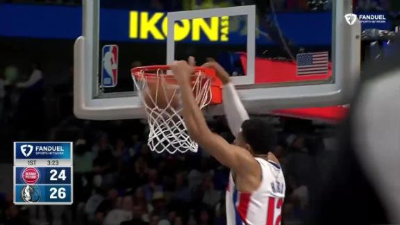 Tobias Harris throws down powerful slam dunk vs. Dallas Mavericks