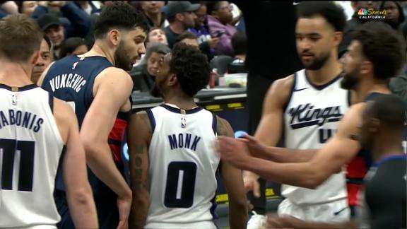 Malik Monk and Tristan Vukcevic both receive technical fouls after getting into a scuffle.