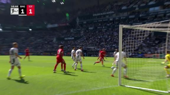 Aimant De Réfrigérateur SC Freiburg Vs Qarabag 2-1 - Europa League 08/09/2022