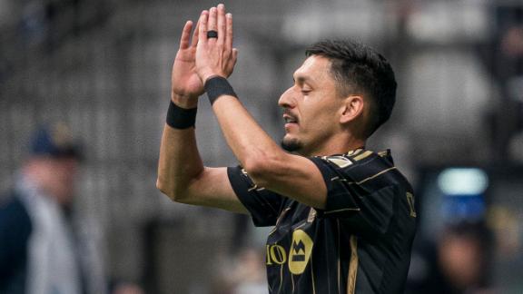 Mark Delgado buries a goal for Vancouver