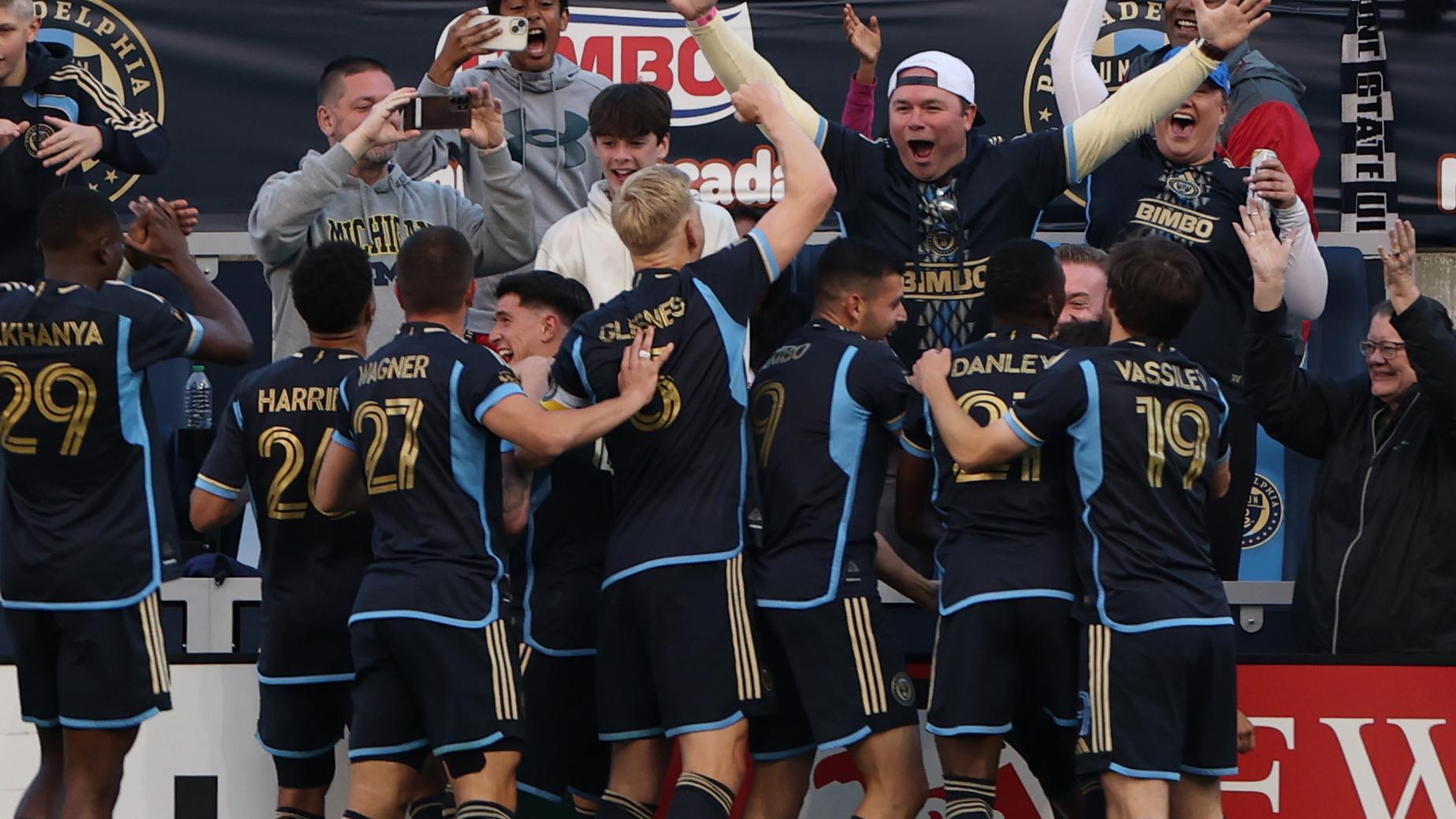 Quinn Sullivan curls home beauty for Union