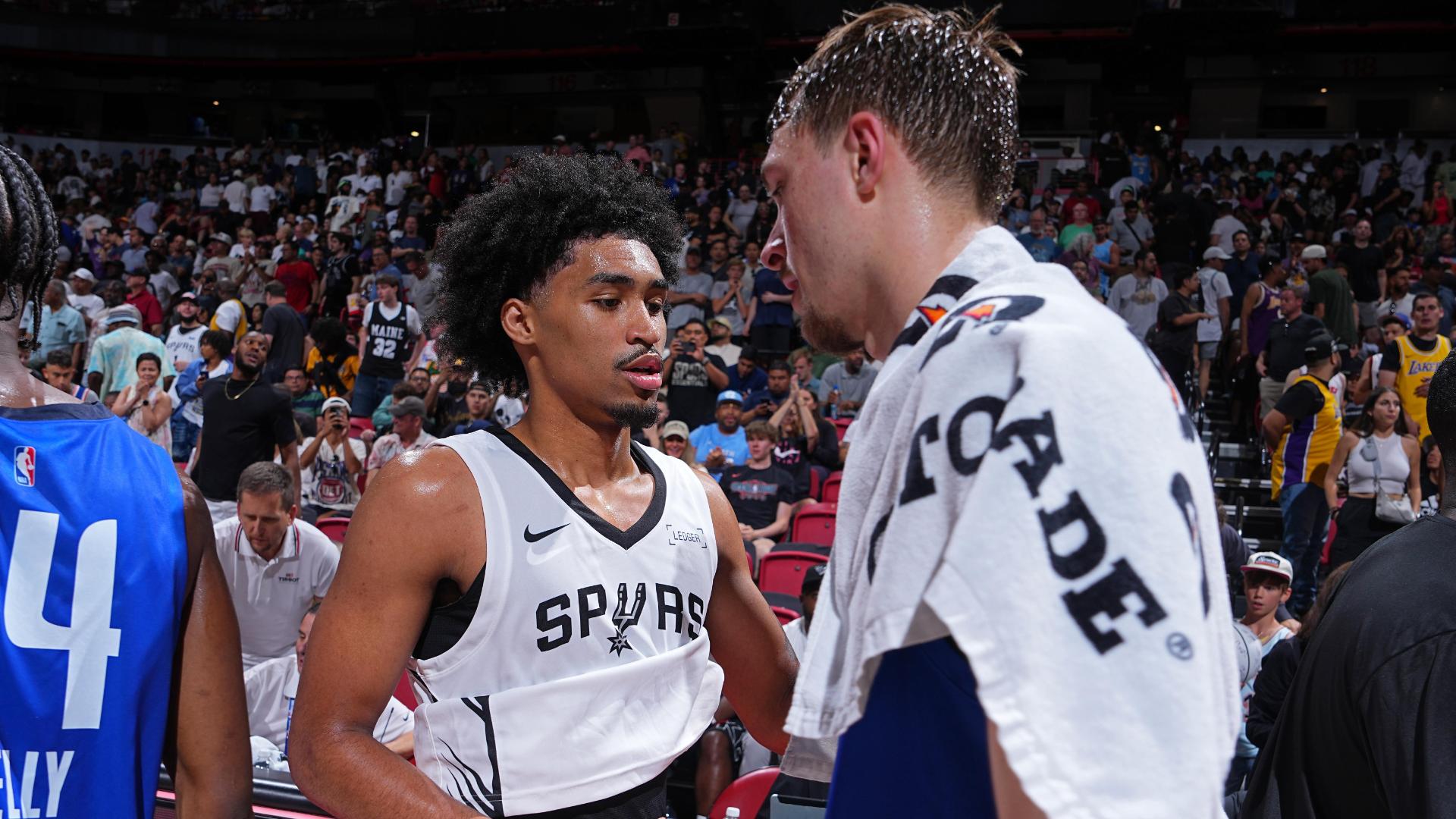 Cooper Flagg goes for 31 points, but Dylan Harper and the Spurs get the win.




