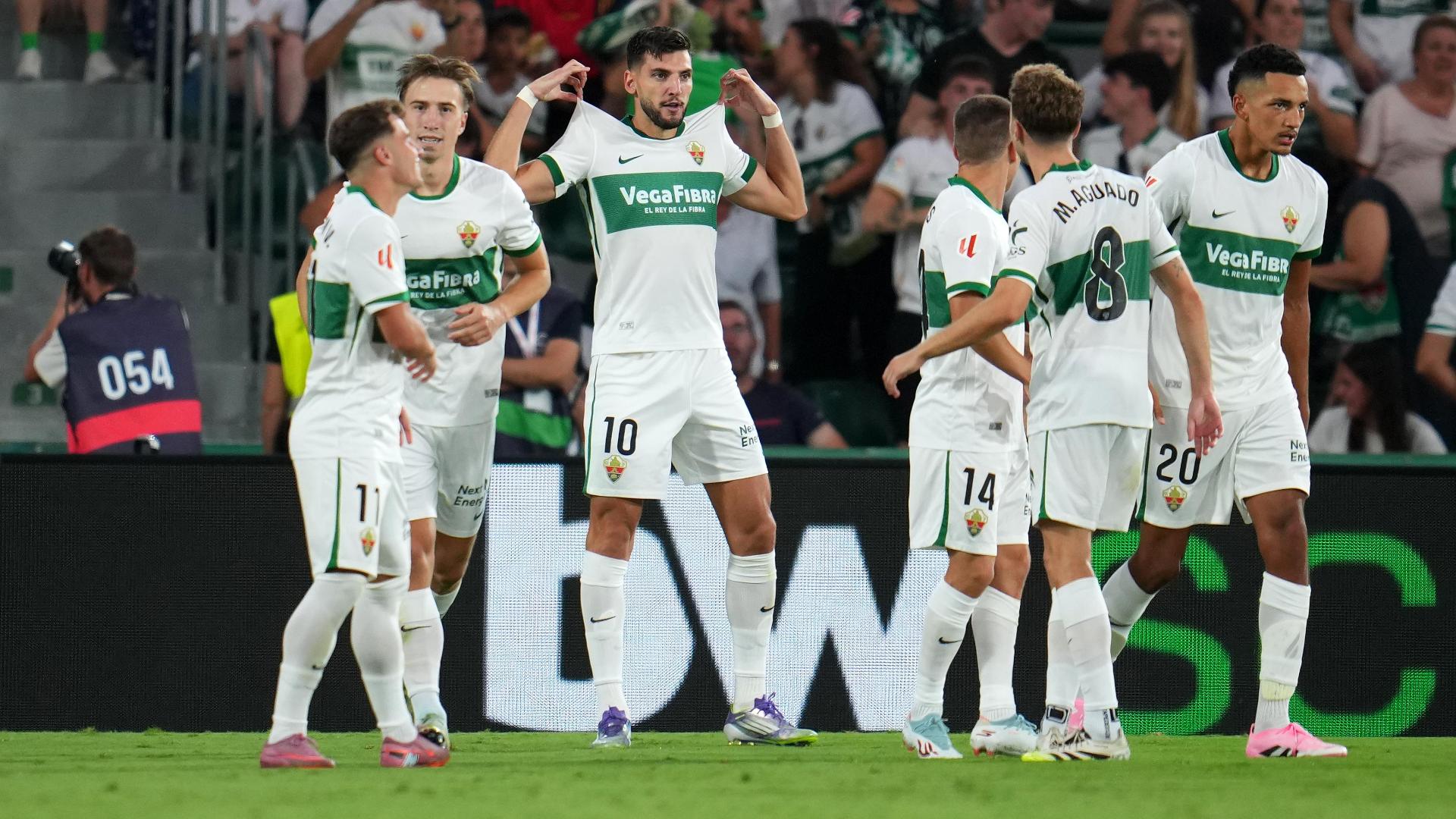 Elche earn hard-fought 2-0 win over Levante