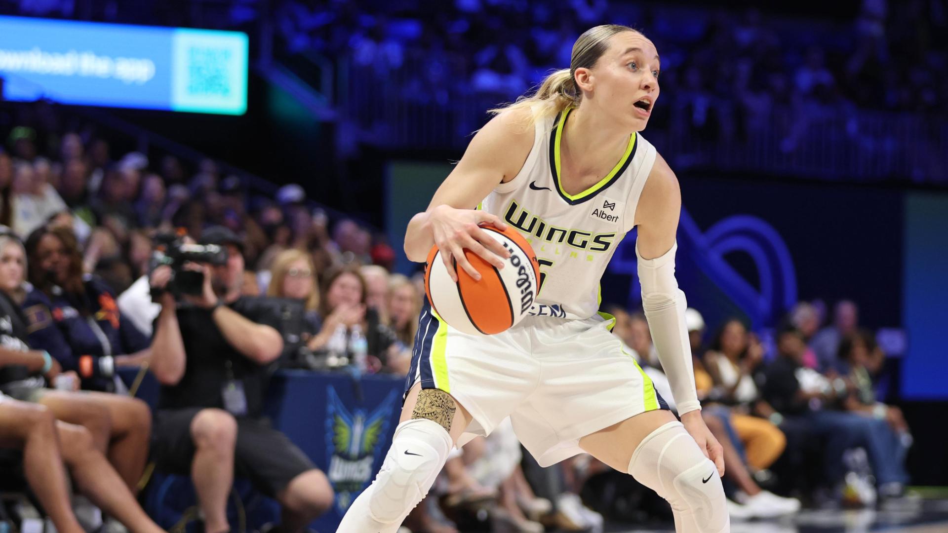 Aliada fansly you can see her without having any money, she