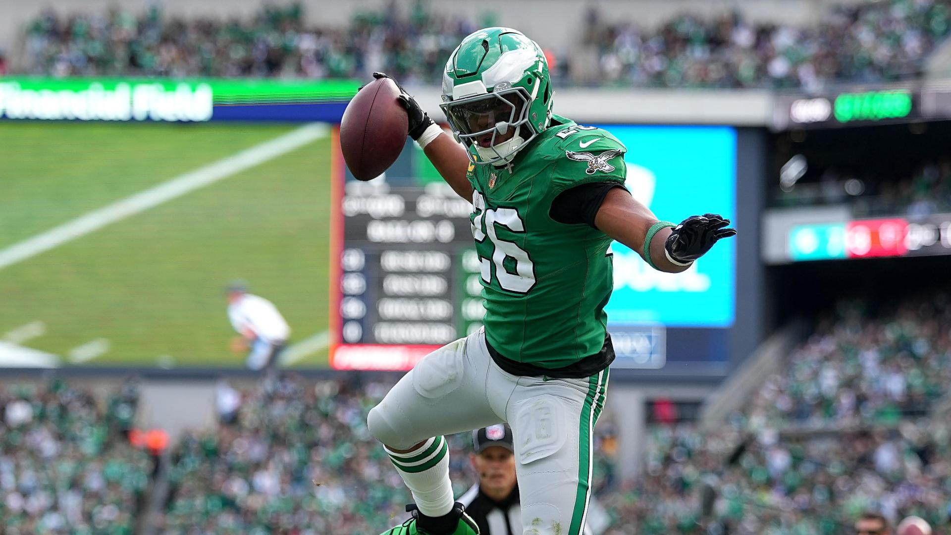 Saquon Barkley breaks out with 150 yards before hurting groin as Eagles  pound Giants 38-20 - 6abc Philadelphia