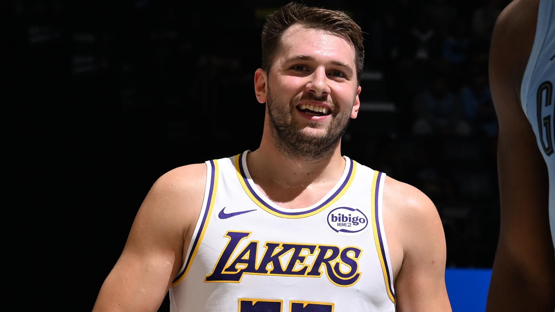Luka Doncic drops 44 points and pulls down 12 rebounds in the Lakers' 117-112 win over the Grizzlies.