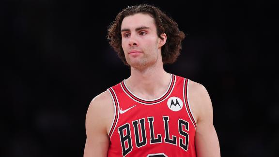 The Knicks hand Chicago their first loss of the season, but Josh Giddey stars at MSG with 23 points, 12 rebounds and 12 assists for the Bulls