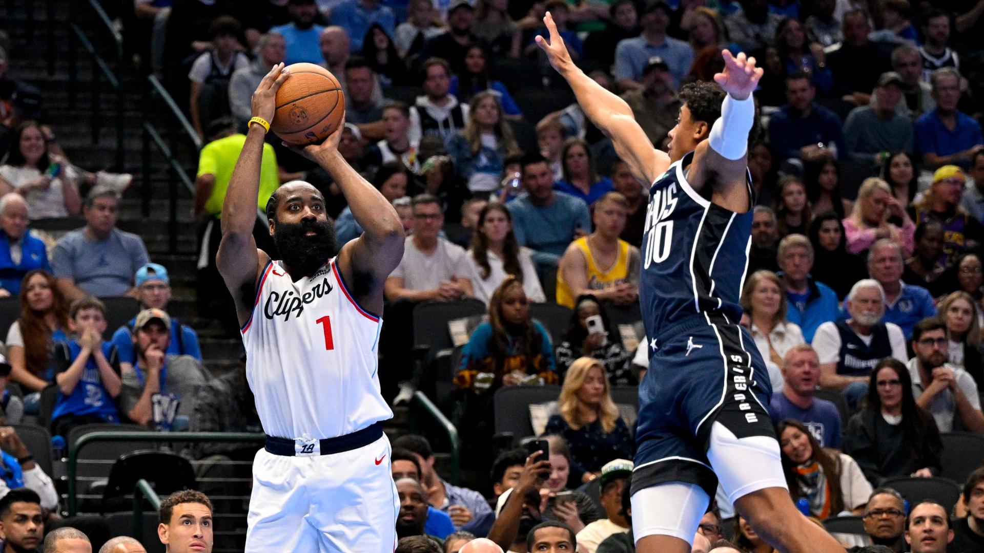 James Harden tallies 41 points, 14 rebounds and 12 assists as the Clippers outlast the Mavs 133-127 in double overtime.