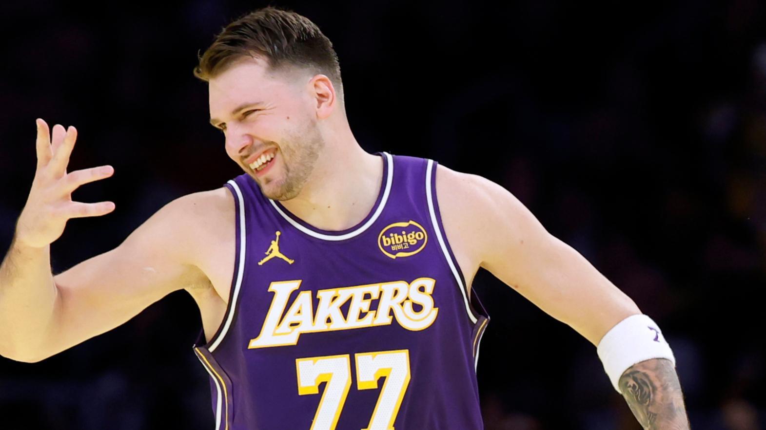 Luka, LeBron lead Lakers past Clippers 135-118 for 5th straight win ...