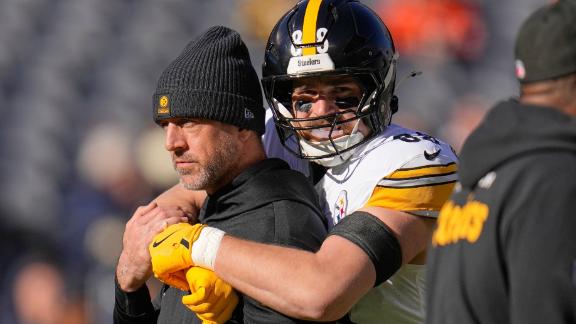 Steelers depende de la actuación de su defensa, si está o no Aaron Rodgers