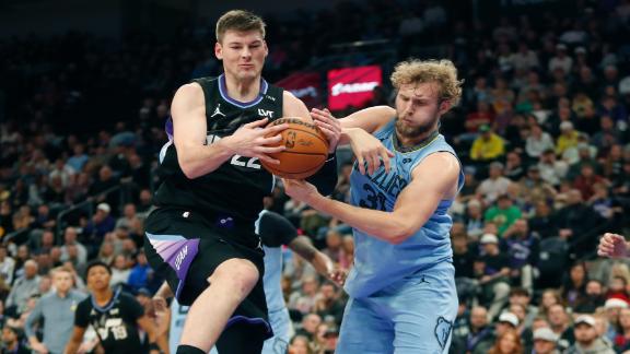 Jock Landale made his presence known on the court, scoring 17 points to help power the Memphis Grizzlies to a win over the Utah Jazz.