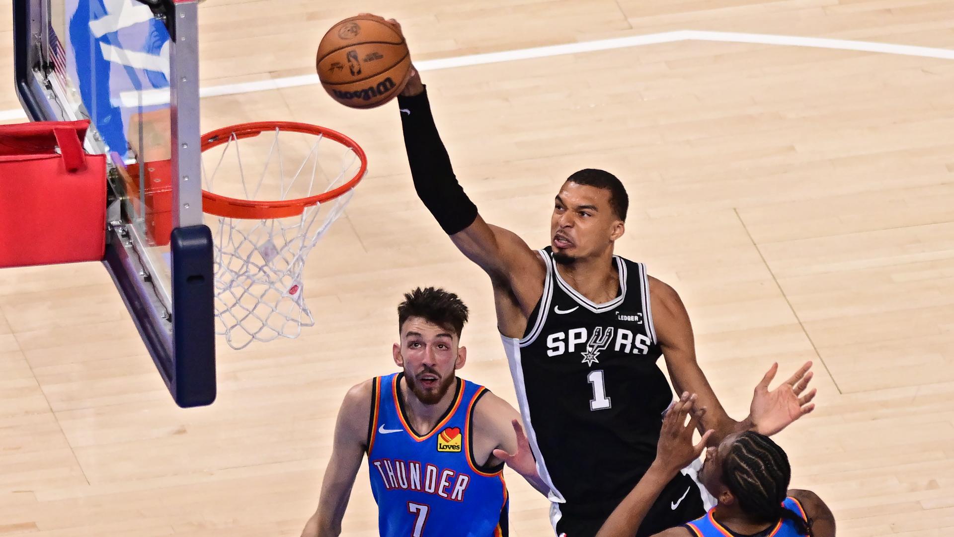 NBA: Oklahoma City Thunder vs San Antonio Spurs