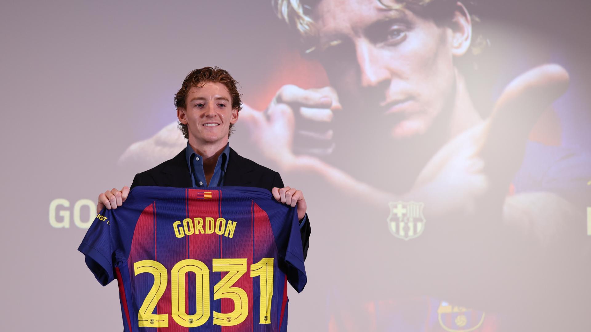 Gordon llega al Barcelona: "Es un sueño hecho realidad"