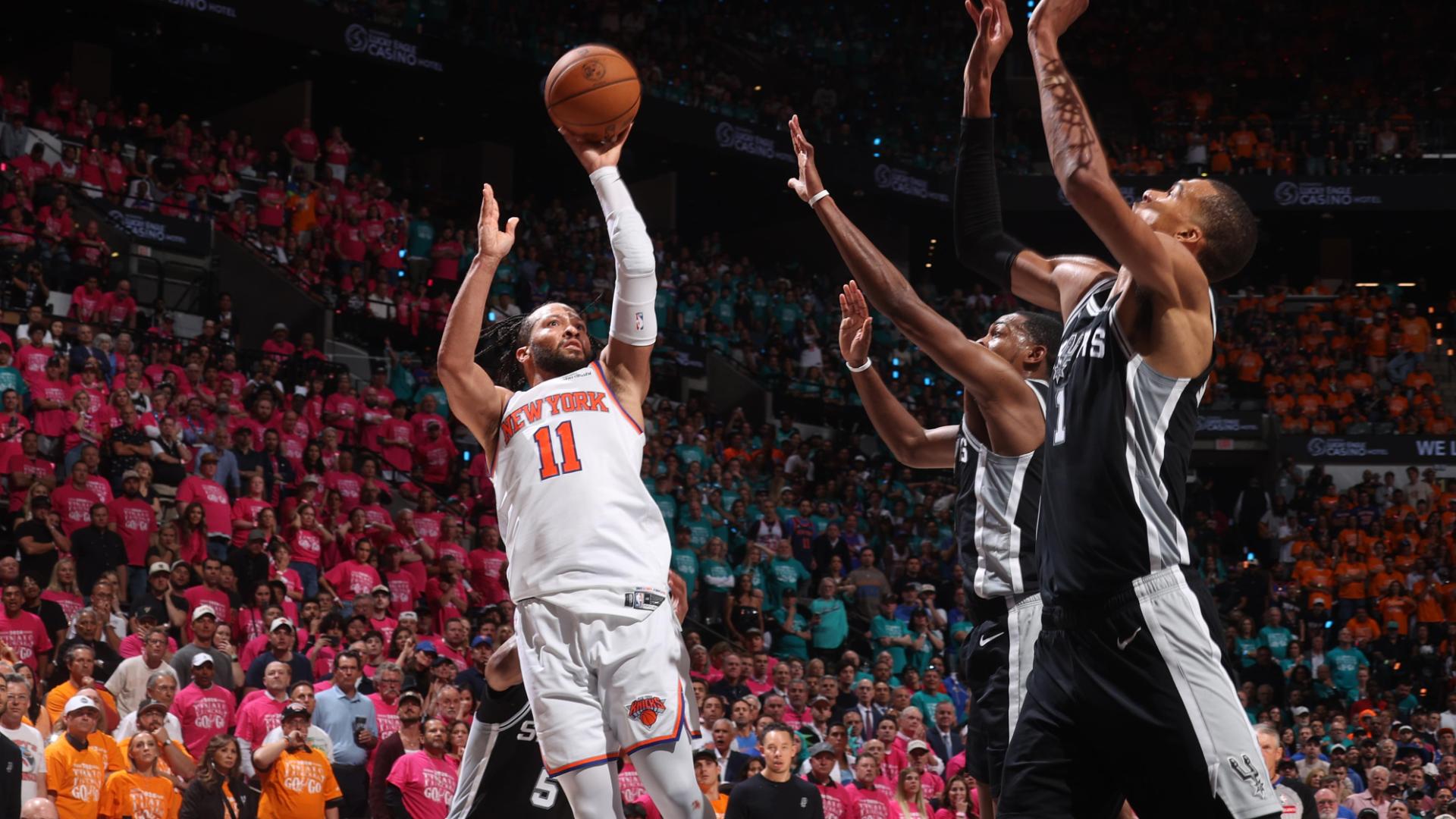 NBA: San Antonio Spurs vs New York Knicks