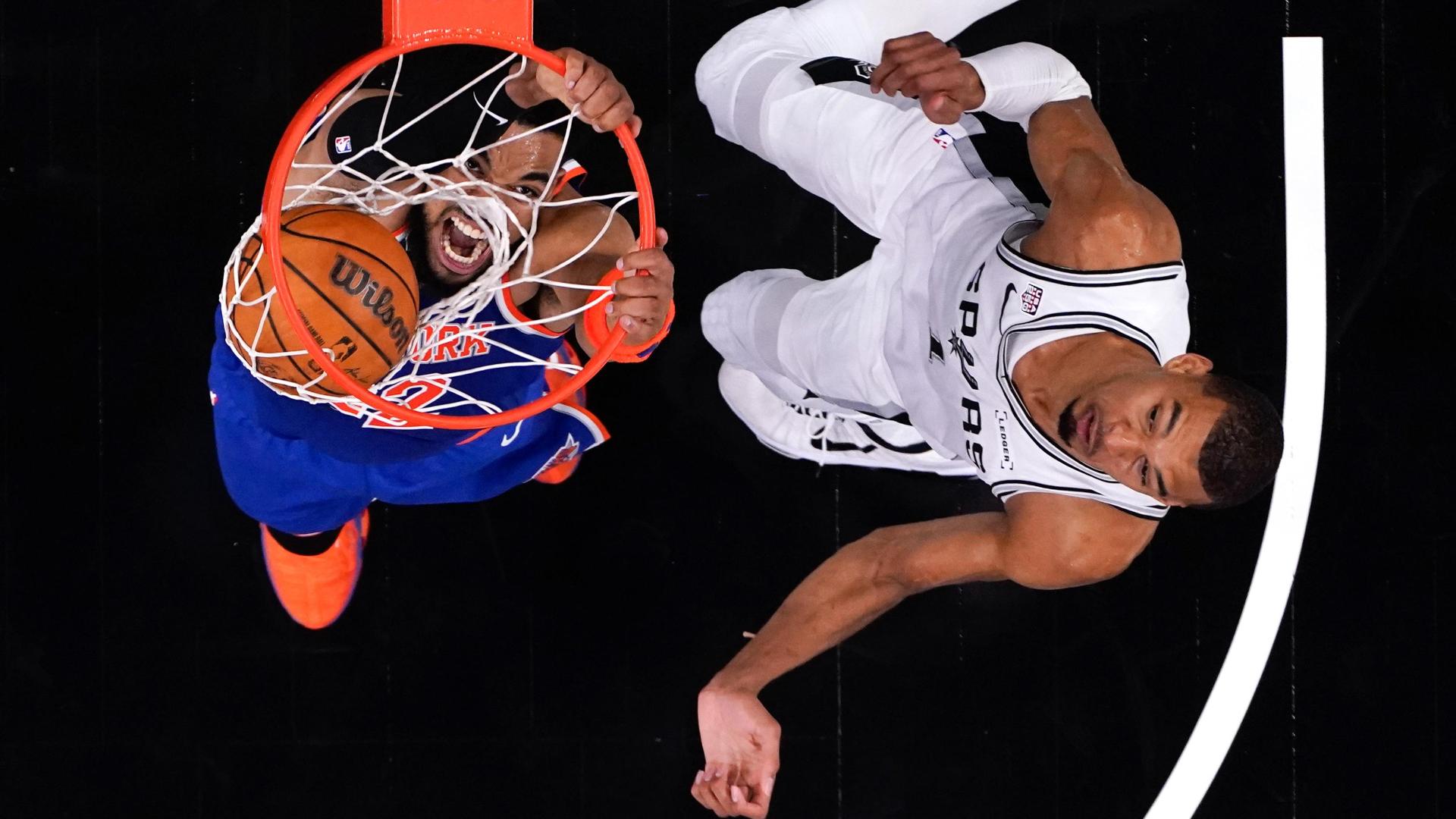 NBA: San Antonio Spurs vs New York Knicks