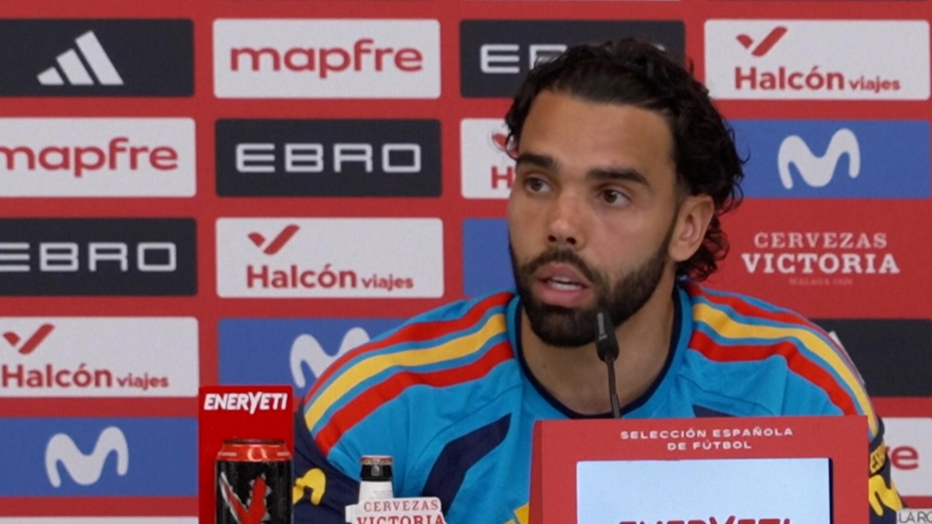 Raya to 'respect' potential bench role for Spain
