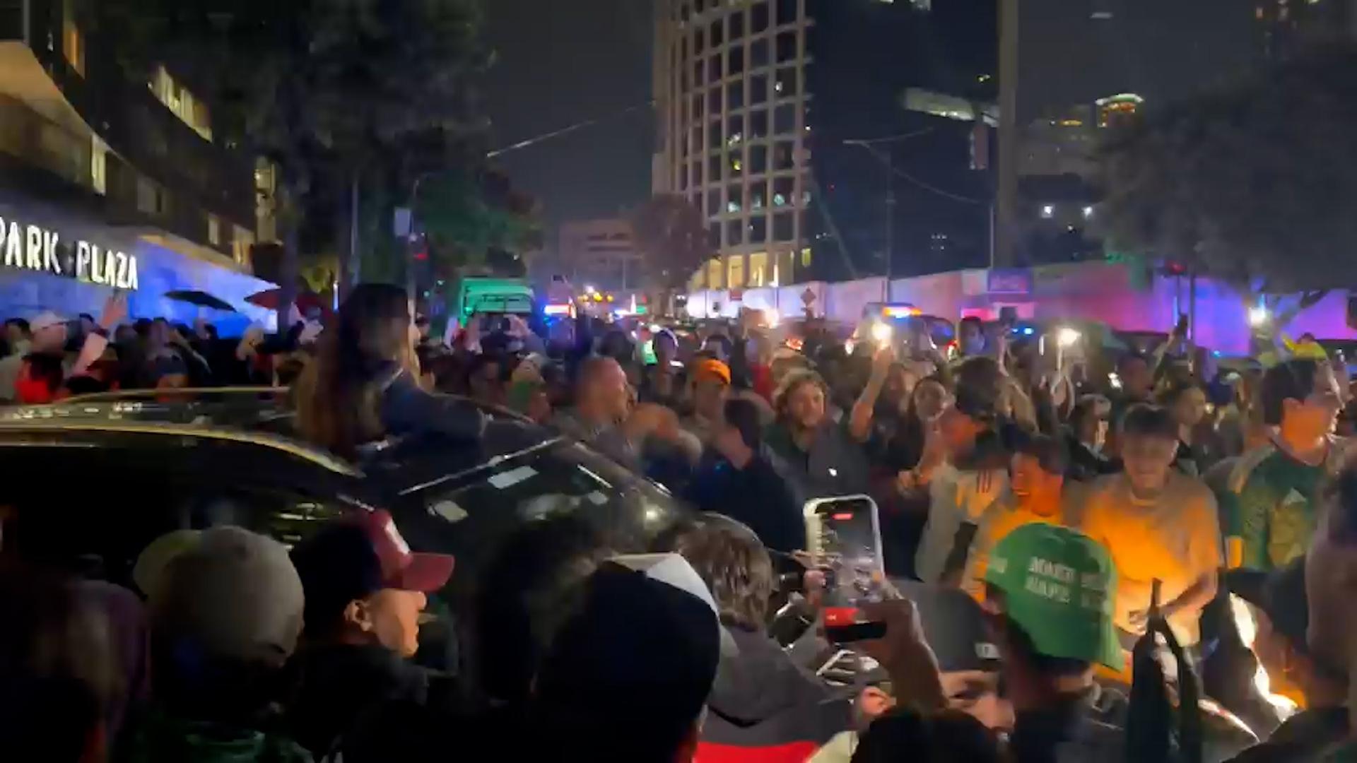 Mexico fans welcome Ecuador with a loud reception ahead of WC clash