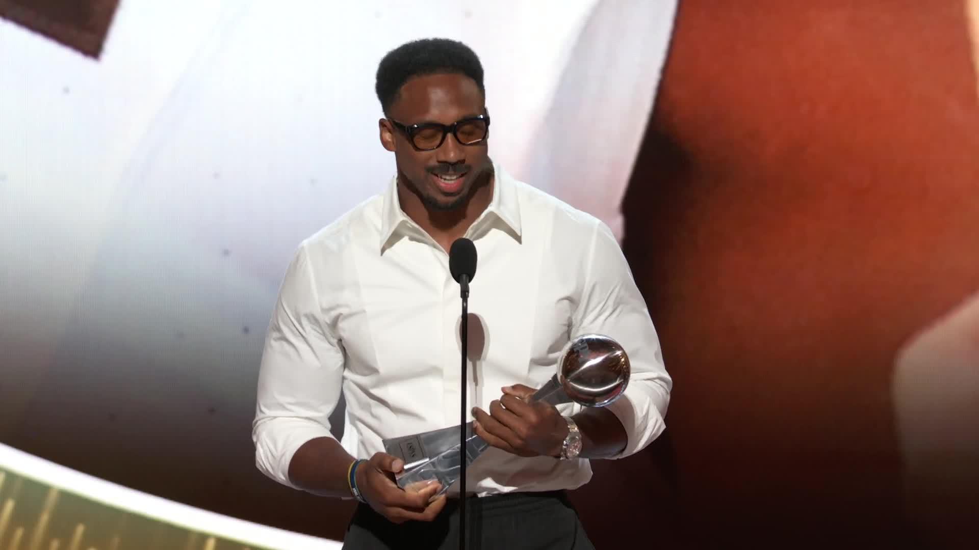 Myles Garrett wins 'Best Record-Breaking Performance' at The ESPYS