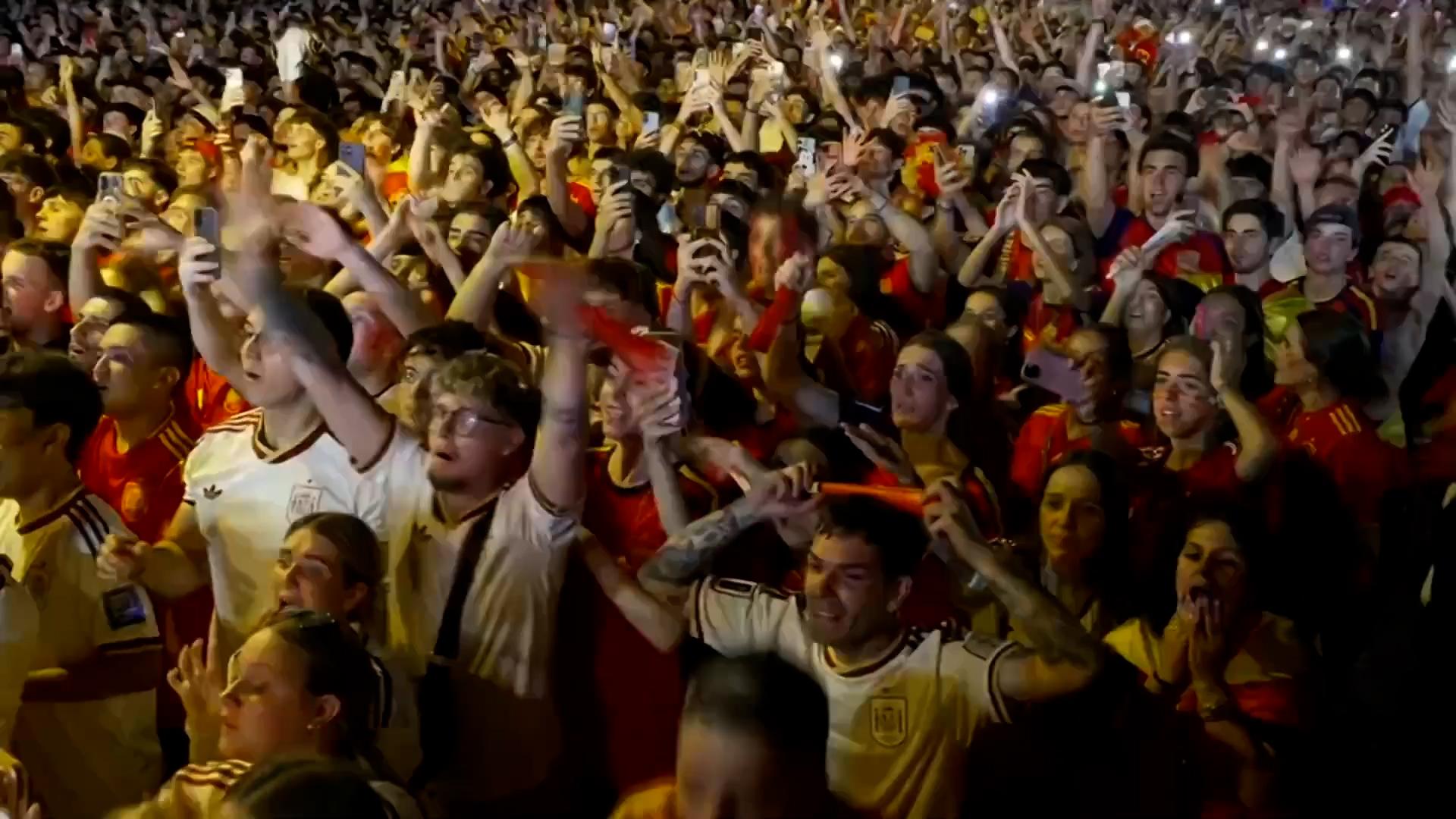 Fans around the world celebrate Spain's World Cup victory