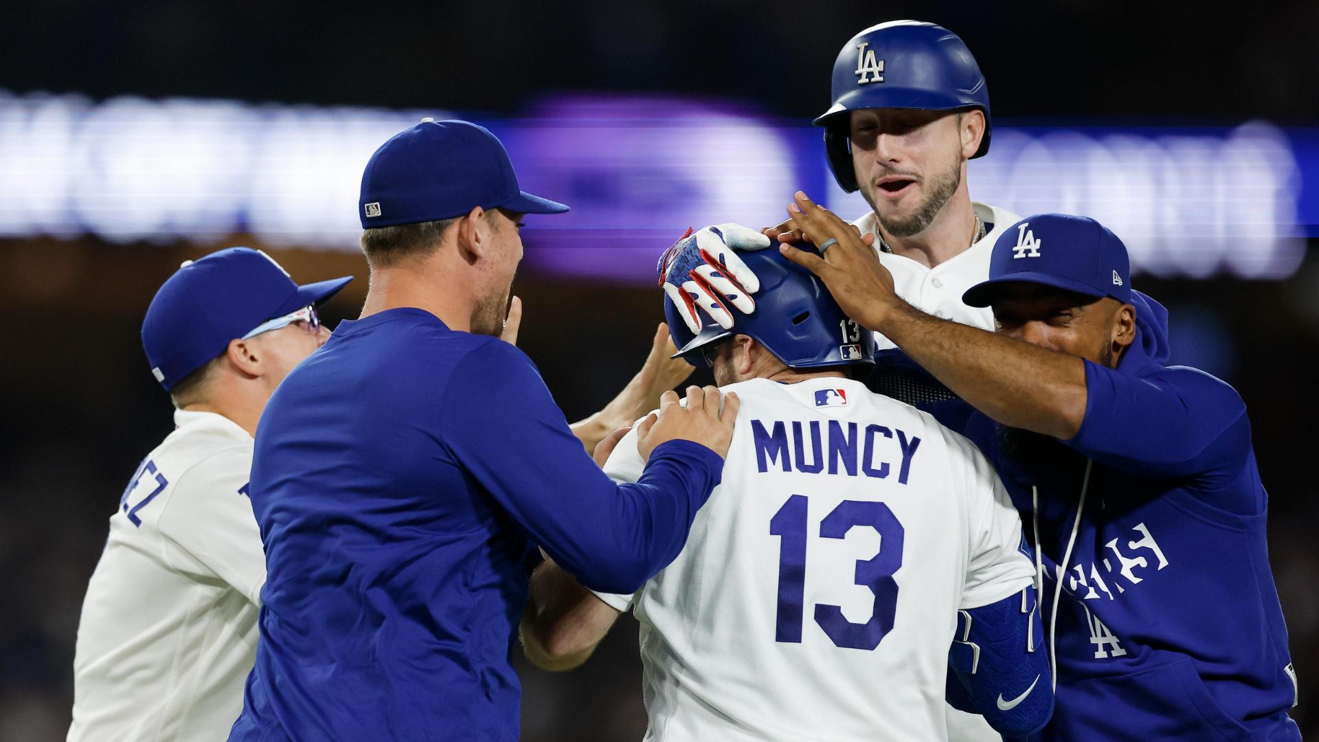 Muncy's Walk-Off Single Seals Dodgers' 5-4 Win Over Royals