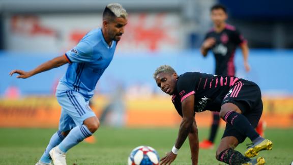 NYCFC dominate Seattle 3-0 in statement win