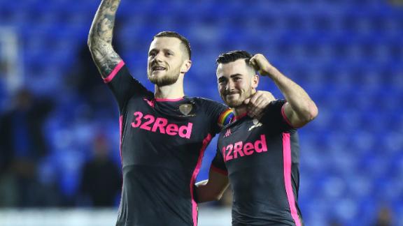 Leeds go top with late win vs. Reading