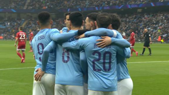 Tim Ream shown red and Gundogan converts penalty