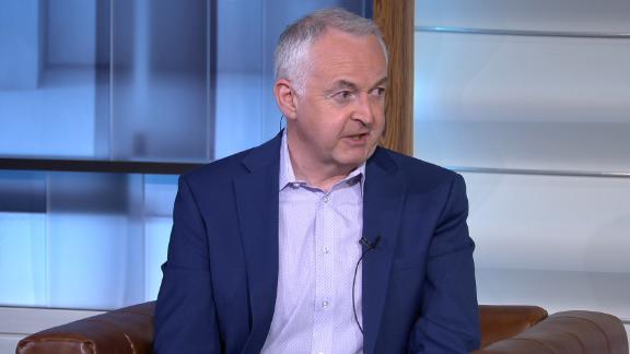 How Derek Rae approached Christian Eriksen s cardiac arrest during the broadcast