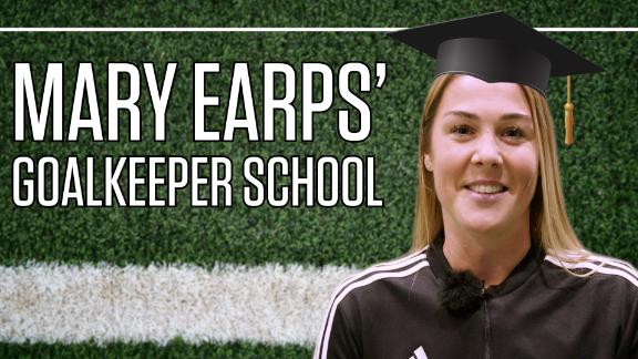 Nike, after criticism, releases Mary Earps goalkeeper jersey