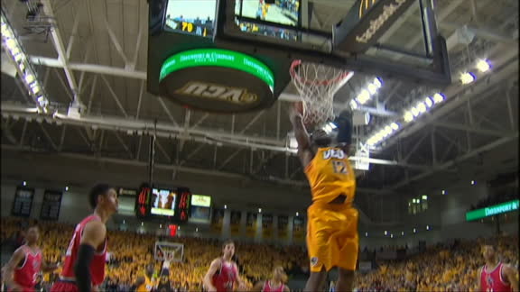 M. Alie-Cox soars in for another top-notch dunk. Assisted by J. Lewis.