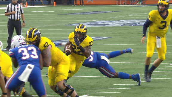 September 02, 2017: Michigan Wolverines quarterback Wilton Speight #3  during the Advocare Classic NCAA Football game between the University of  Michigan Wolverines and the University of Florida Gators at AT&T Stadium in