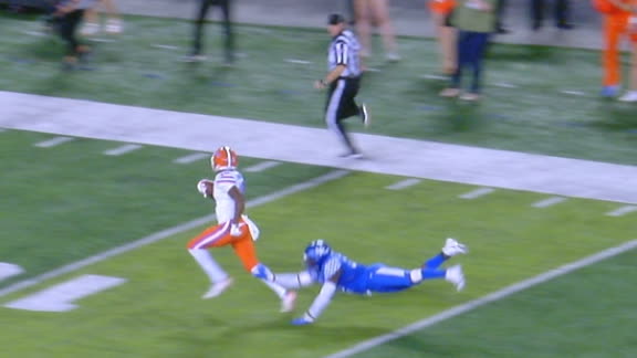 Hammond bursts free for 76-yard game-sealing TD