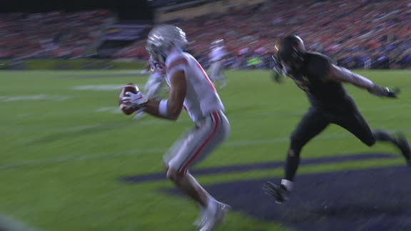 Fields and Olave link up for another TD