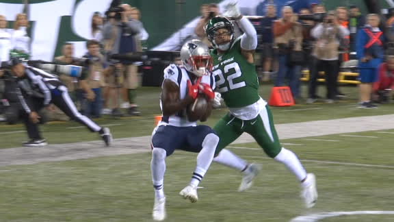 Brady finds Dorsett for 26-yard TD