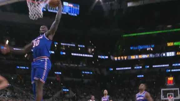 Barrett steal sets up Randle slam