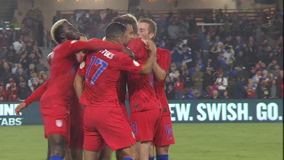 Long's towering header makes it 3-0 USMNT