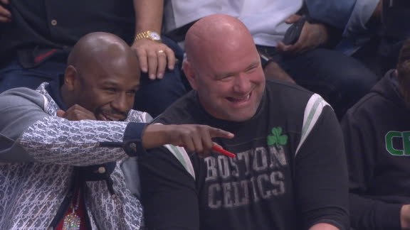 Money Mayweather, Dana White chill courtside