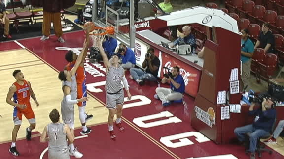 Payne throws down putback jam