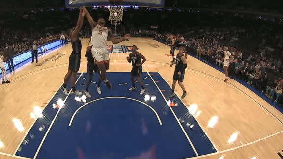 Hamm cleans up with one-handed putback