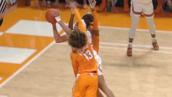Texas' Underwood uses sweet spin move to score and-1 lay-in