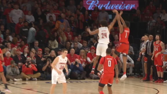 Shannon Jr. hits tough jumper as the shot clock winds down