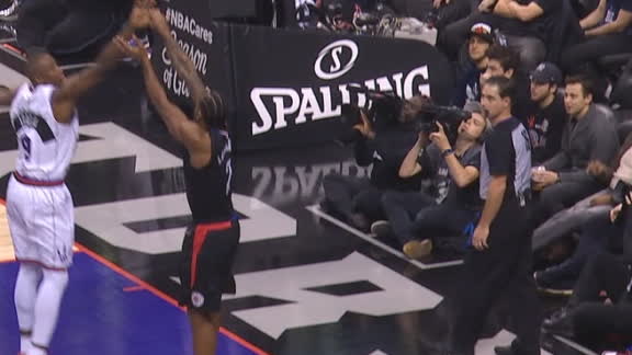 Kawhi buries corner trey over Ibaka