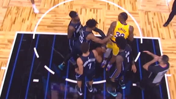 Two ejected after Howard gets into it with Magic players