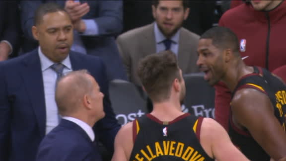 Thompson gets furious with Cavs coaching staff