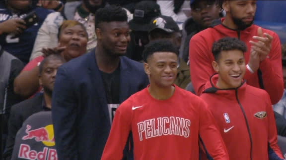 Zion on his feet after Hayes' dunk