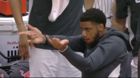 Jazz bench emulates Spiderman after Mitchell hits step-back